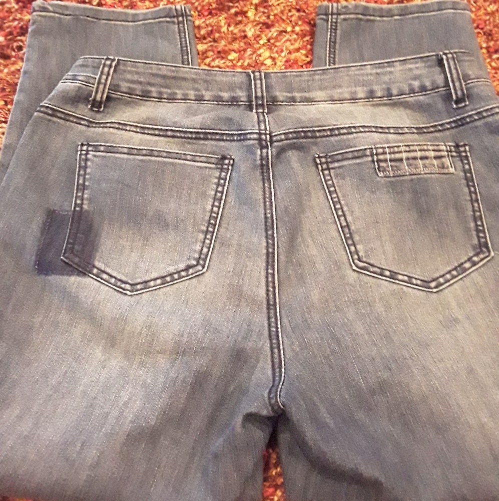 Unique Indigo & Thread Co. Crop Patch Jeans - Picture 2 of 7